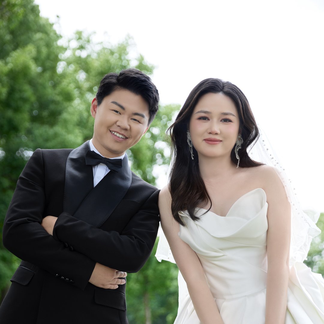 所有村民到场见证婚礼仪式